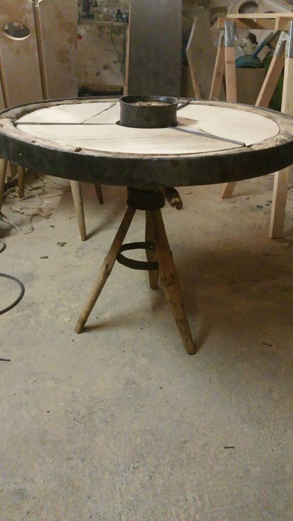 Beistelltisch – Projects