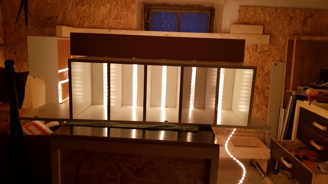 Wohnzimmerwand die zweite – Projects