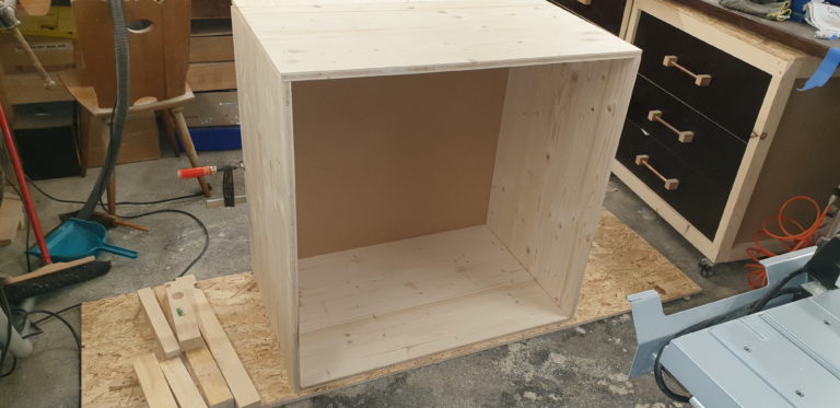 Wickeltisch, Kommode und Aufbewahrungs-Divider – Projects